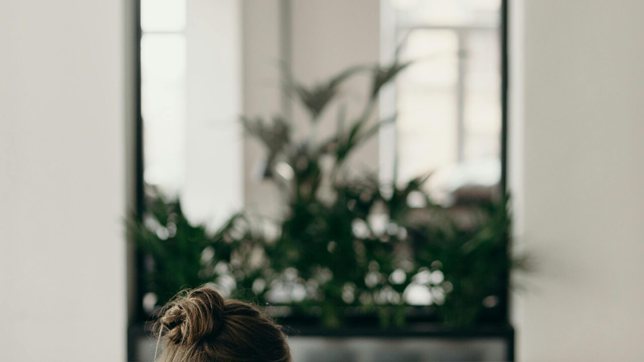 How To Transition From Office Job To Freelance Career With Confidence 1 pexels photo 4065624