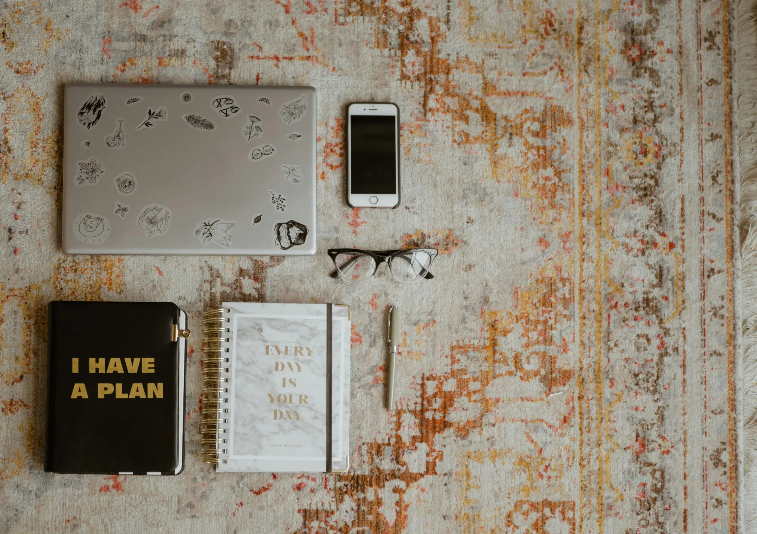 Tips For Freelancers To Stay Organized: Ultimate Guide To Boost Productivity