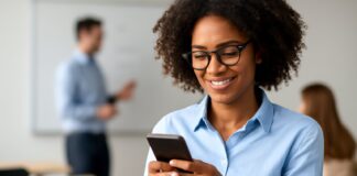 The Mobile Mindset: How Top Educators Use Smartphones to Revolutionize Learning The Mobile Mindset: How Top Educators Use Smartphones to Revolutionize Learning